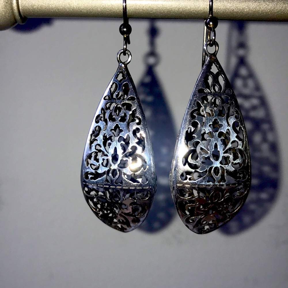 Beautiful Drop Earrings!